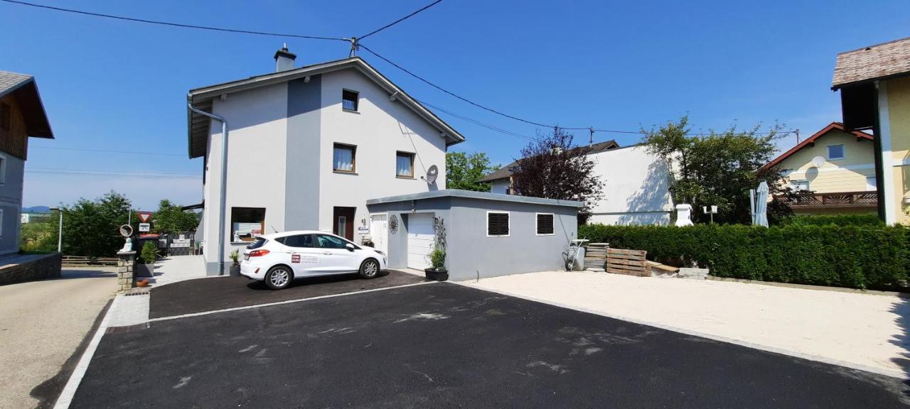 Ferienwohnung Agerblick 3 Zimmer Mit Kueche, 83M2 Lenzing Exterior foto